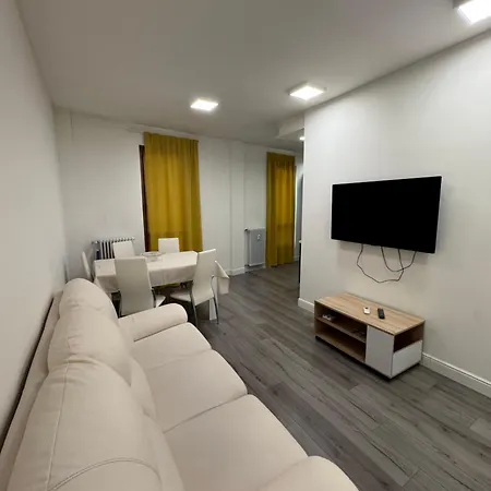 Mariel Verbania Centro Apartman Intra