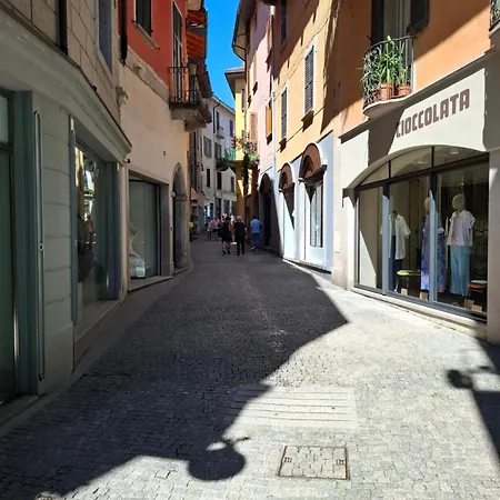 Mariel Verbania Centro Apartman Intra