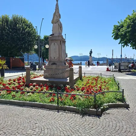 아파트 Mariel Verbania Centro 인트라