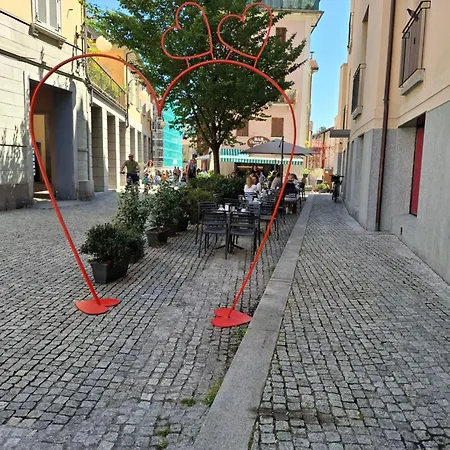 Mariel Verbania Centro Apartman