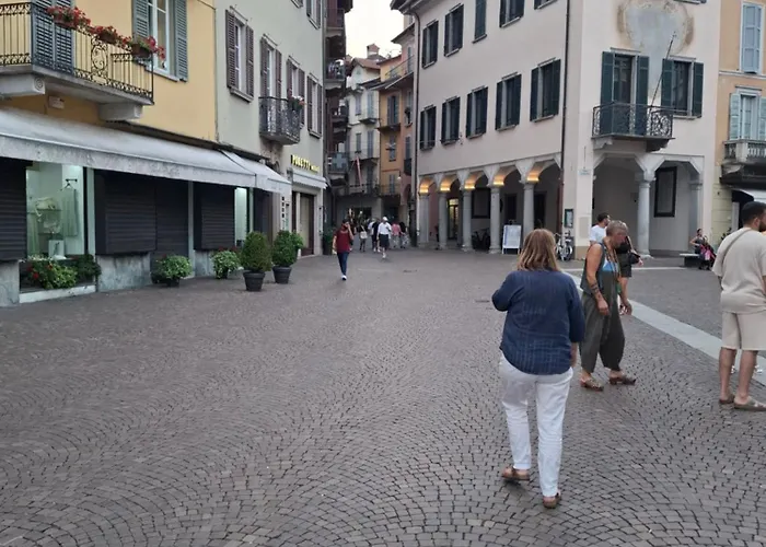 Mariel Verbania Centro Apartman *